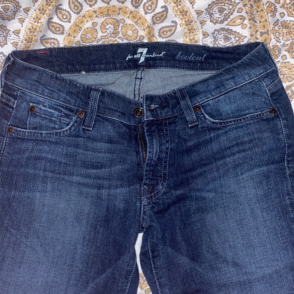 7 for all mankind bootcut jeans. Size 28. Dark wash.